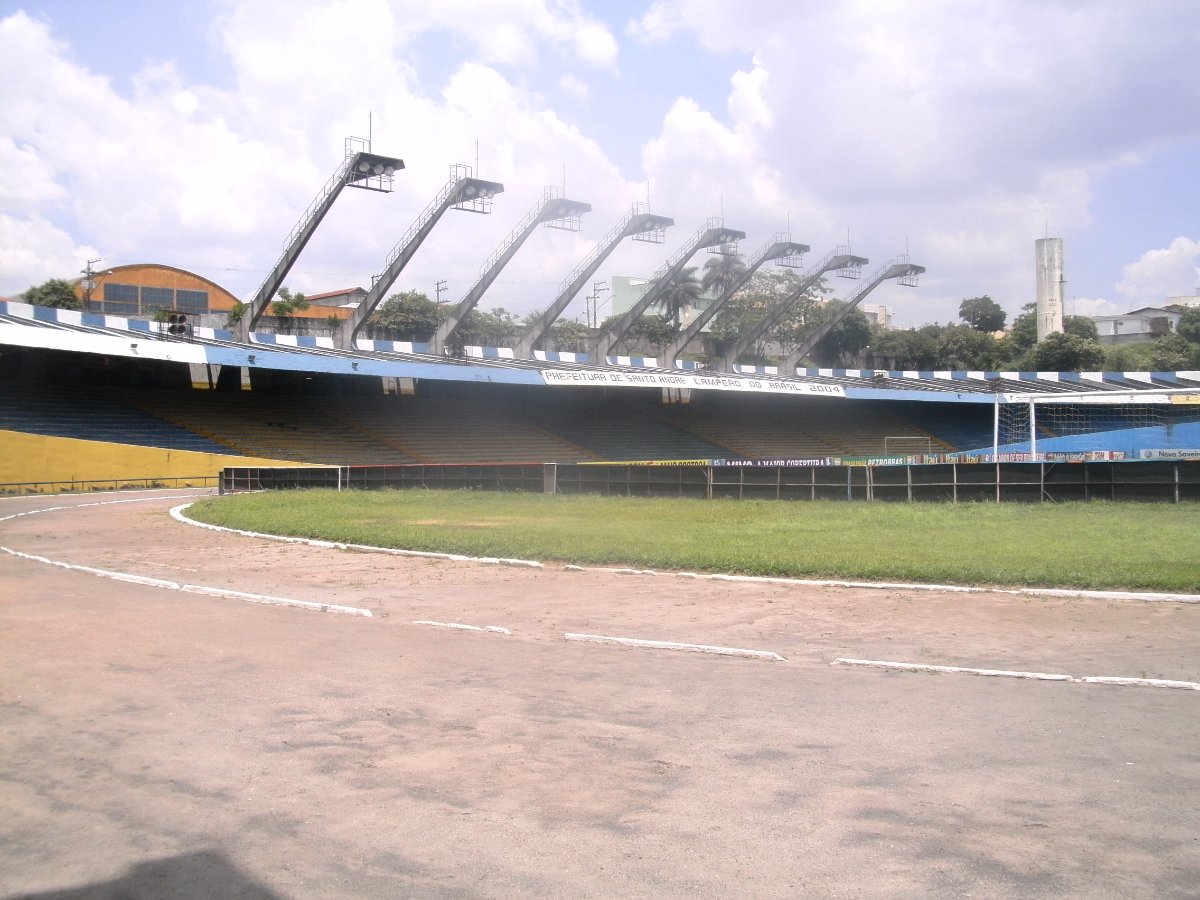 Estádio Bruno José Daniel, em Santo André