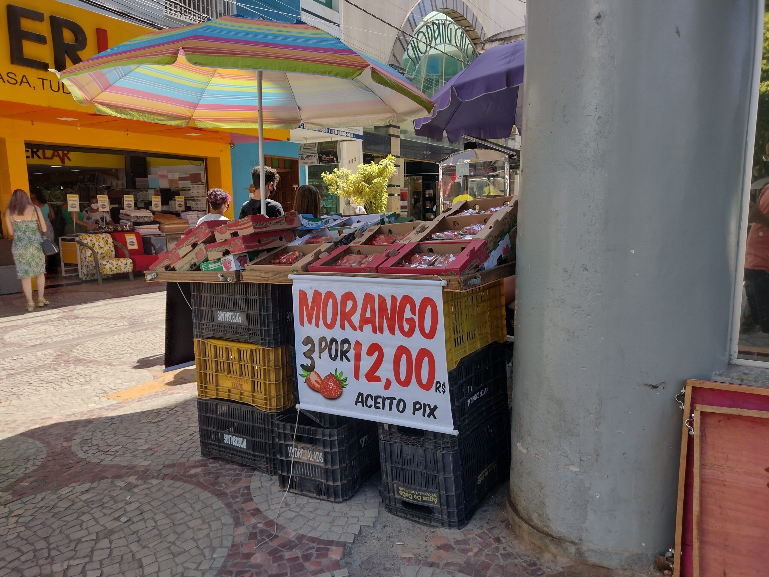 Pix bate recorde e movimenta R$ 186,89 bilhões em um único dia